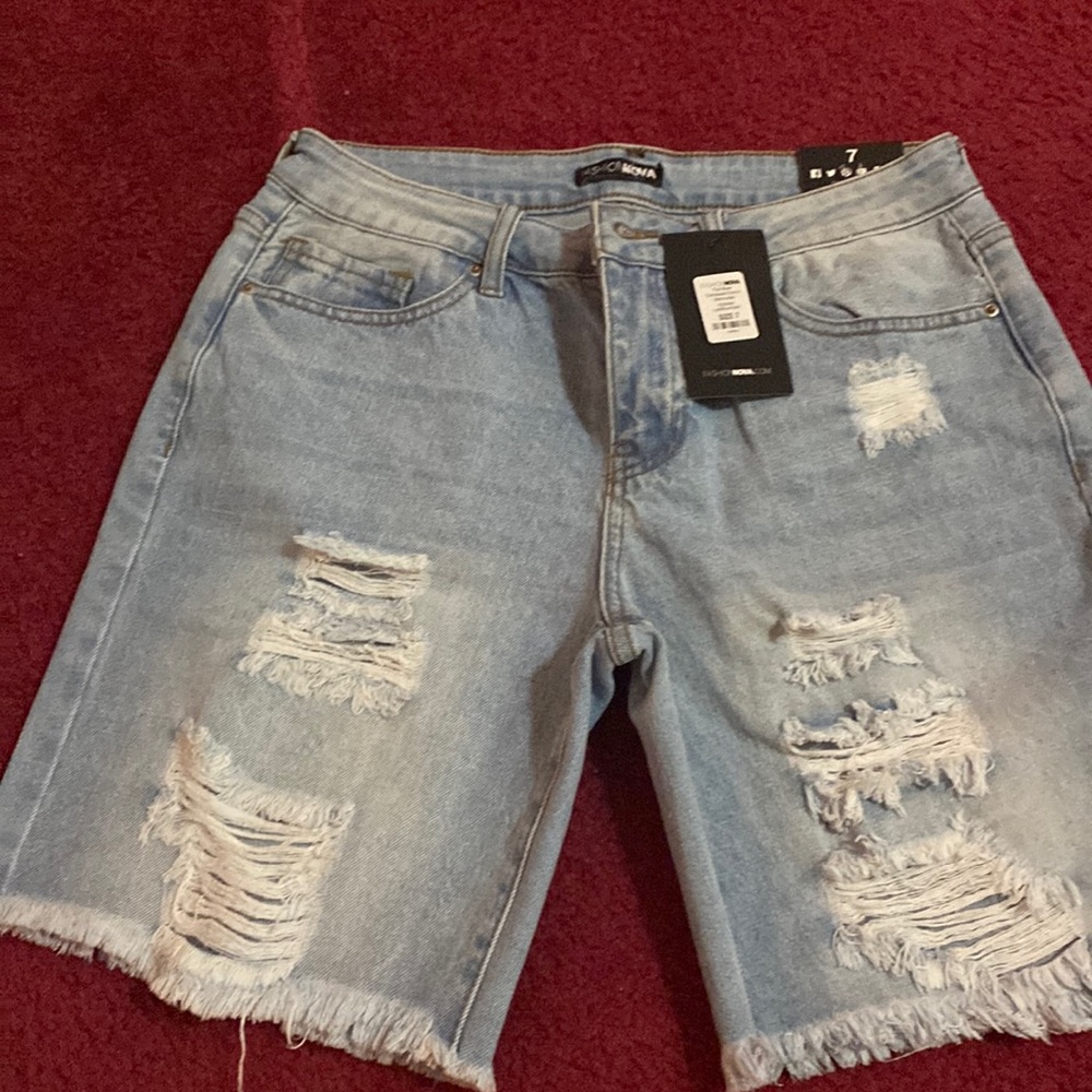 Fashion nova the mixer distressed Denim Bermudas